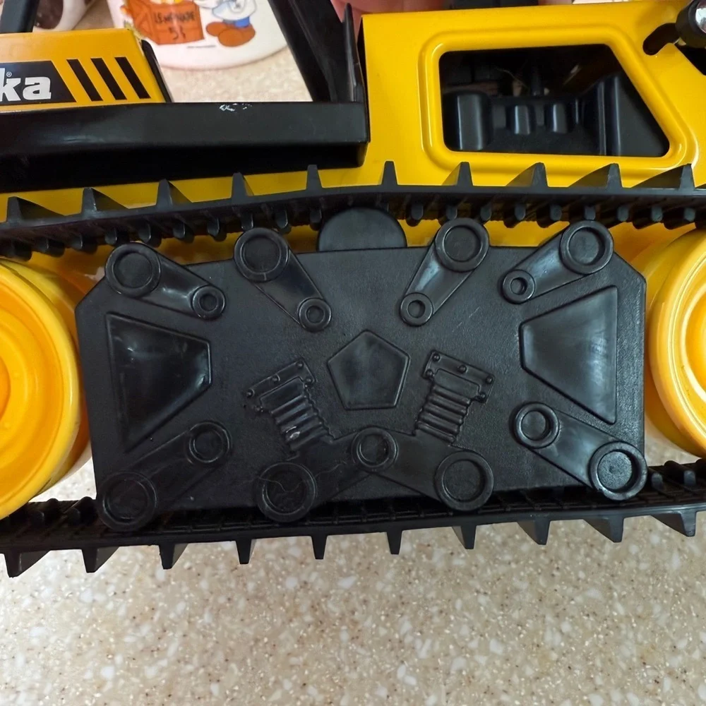 Tonka Black and Yellow Bulldozer Toy 2020